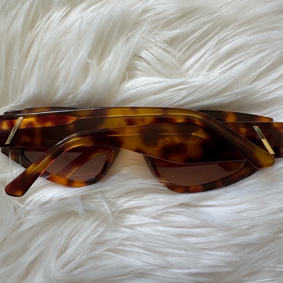 Tortoise Shell Sunglasses - Picture 2 of 2